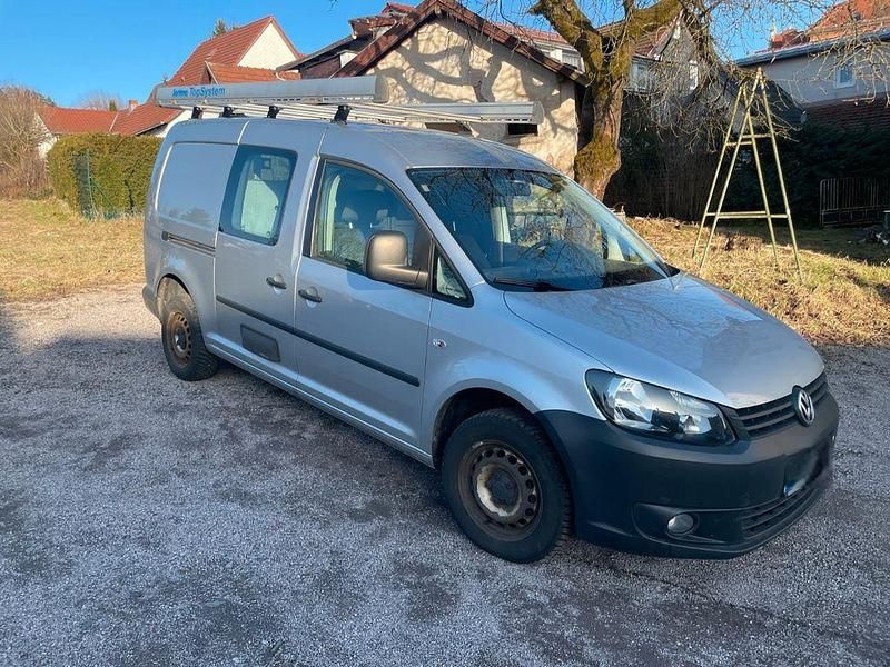 Gebraucht VW Caddy Maxi 102 PS (75 kW) 2015 Silber Van / Kleinbus
