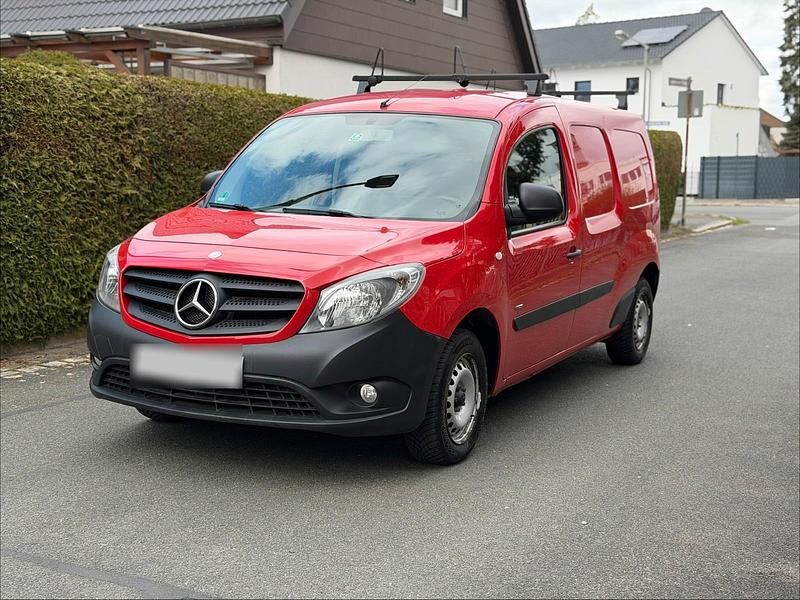 Gebraucht Mercedes Citan 111 110 PS (80 kW) 2017 Rot Van / Kleinbus