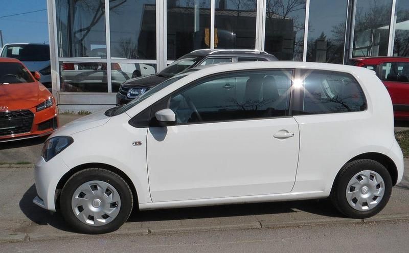Gebraucht Seat Mii Style 60 PS (44 kW) 2018 Candyweiß Kleinwagen