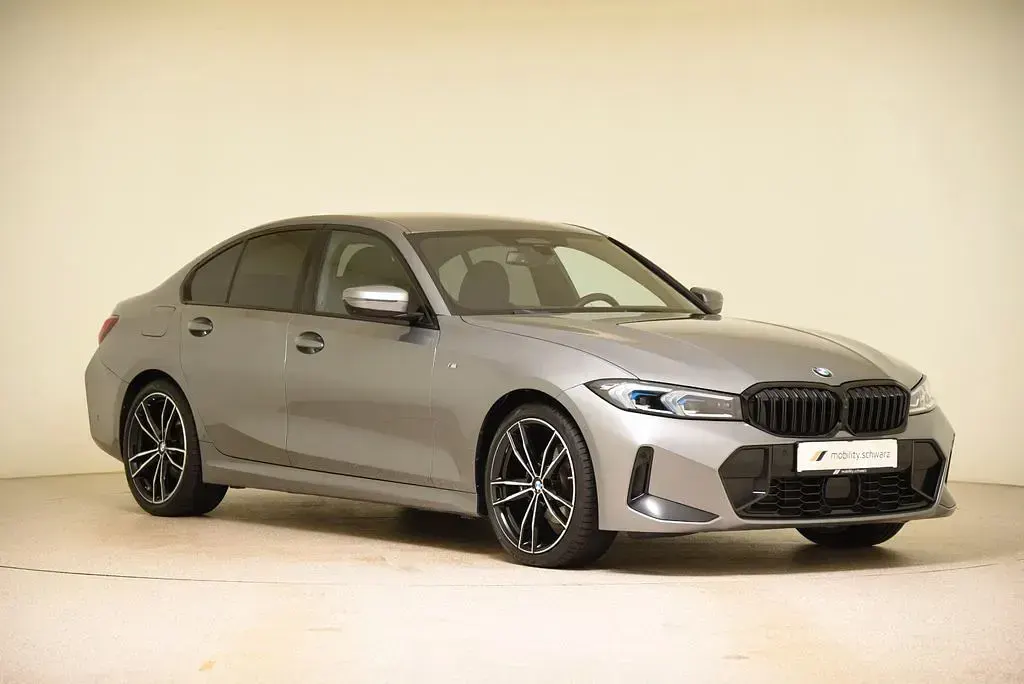 Gebraucht BMW 320 M Sport 190 PS (139 kW) 2024 Grau Limousine
