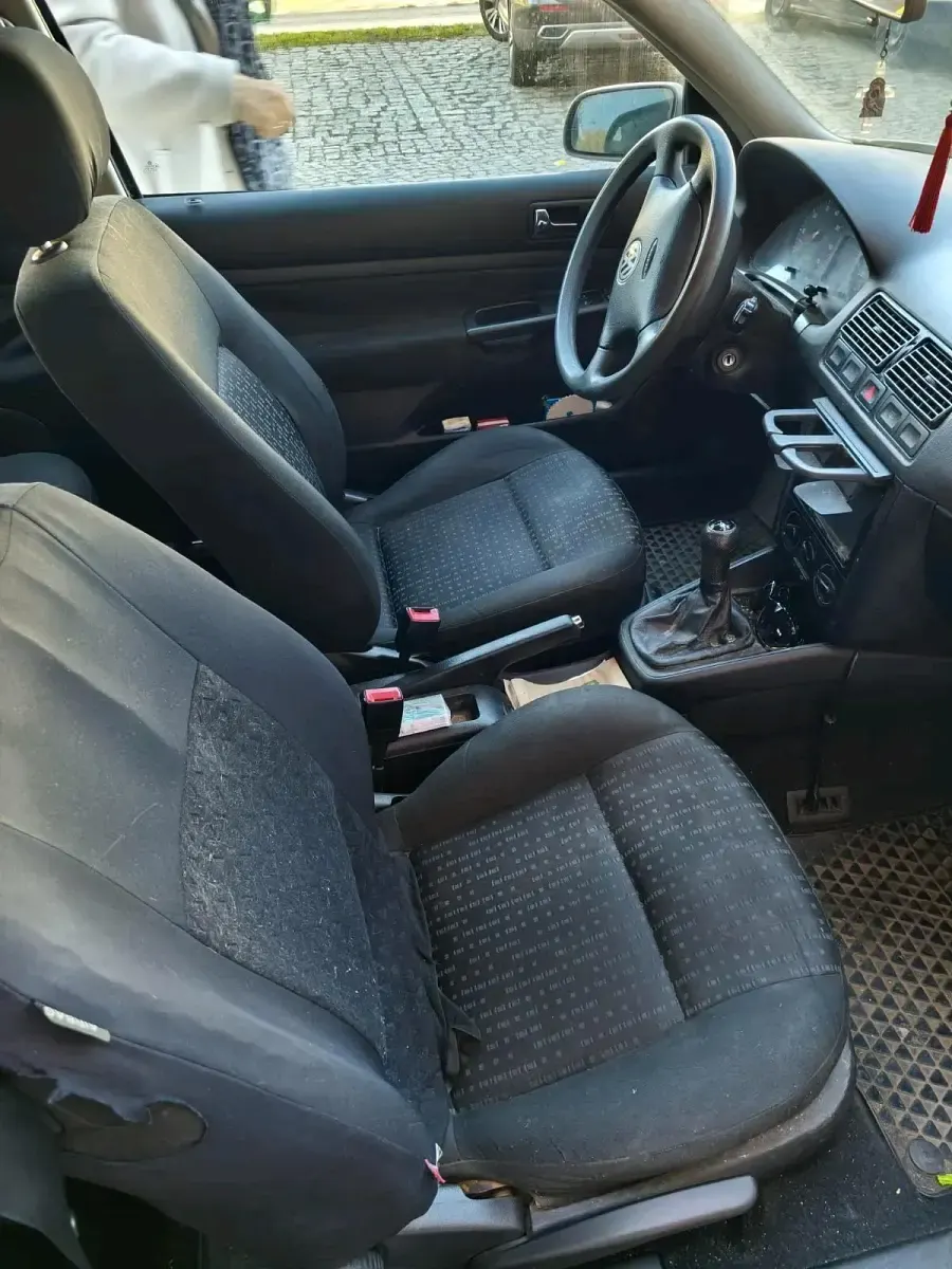 Gebraucht VW Golf IV 75 PS (55 kW) 2003 Silber Kleinwagen