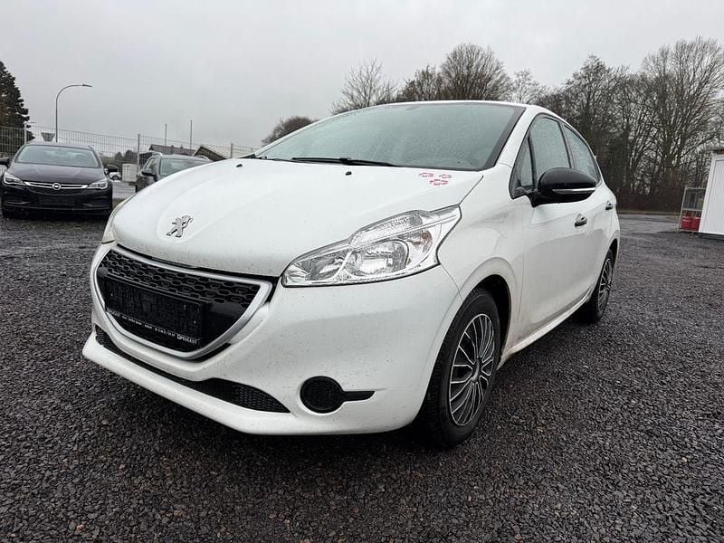 Gebraucht Peugeot 208 Access 68 PS (50 kW) 2014 Weiß Kleinwagen
