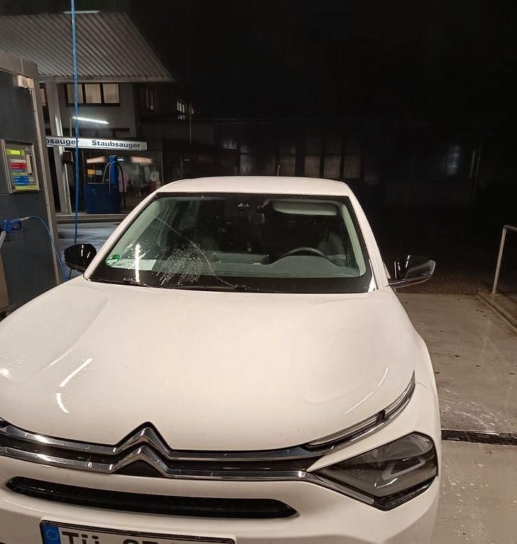 Gebraucht Citroën C4 PureTech 101 PS (74 kW) 2024 Weiß SUV