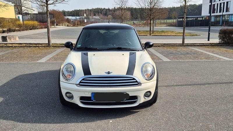 Gebraucht Mini Cooper D 111 PS (81 kW) 2011 Weiß Kleinwagen