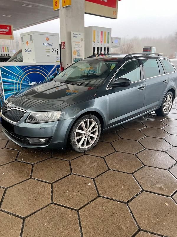 Gebraucht Skoda Octavia 150 PS (110 kW) 2014 Grau Kleinwagen