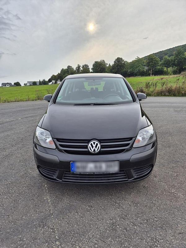 Gebraucht VW Golf IV 115 PS (84 kW) 2005 Schwarz Kleinwagen