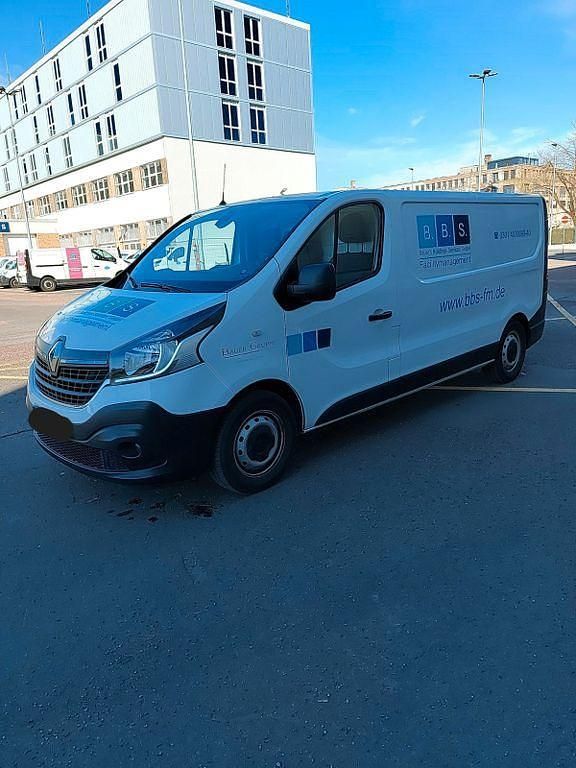 Gebraucht Renault Trafic 95 PS (69 kW) 2018 Weiß Van / Kleinbus