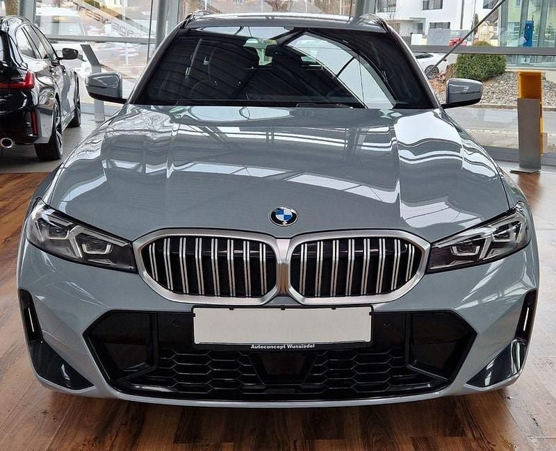Gebraucht BMW 330 M Sport 245 PS (180 kW) 2024 Grau Limousine