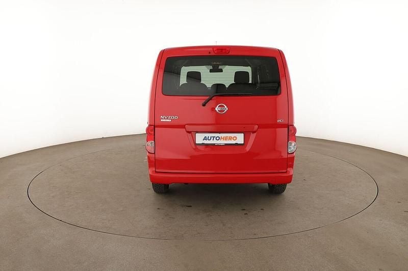 Gebraucht Nissan Evalia Tekna 110 PS (80 kW) 2016 Rot Van / Kleinbus