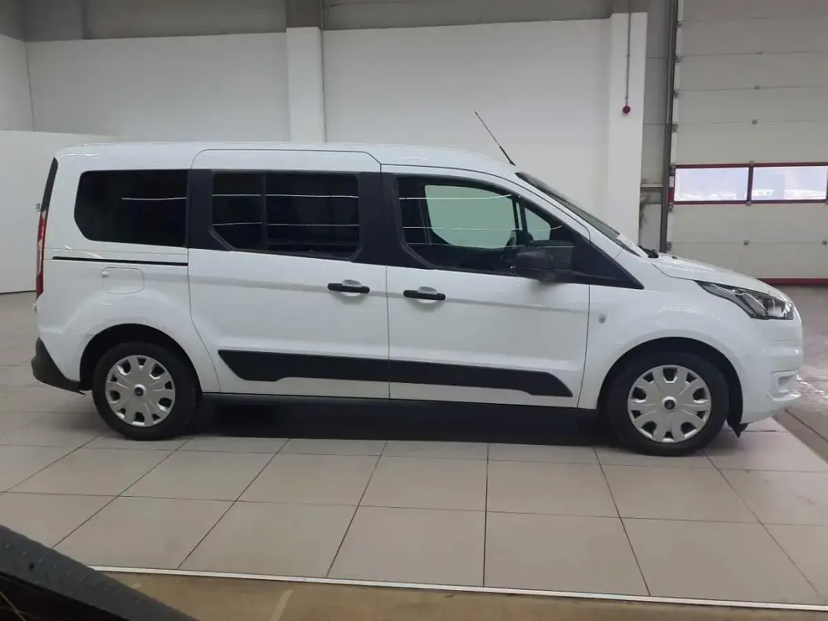 Gebraucht Ford Transit 101 PS (74 kW) 2022 Weiß Van / Kleinbus