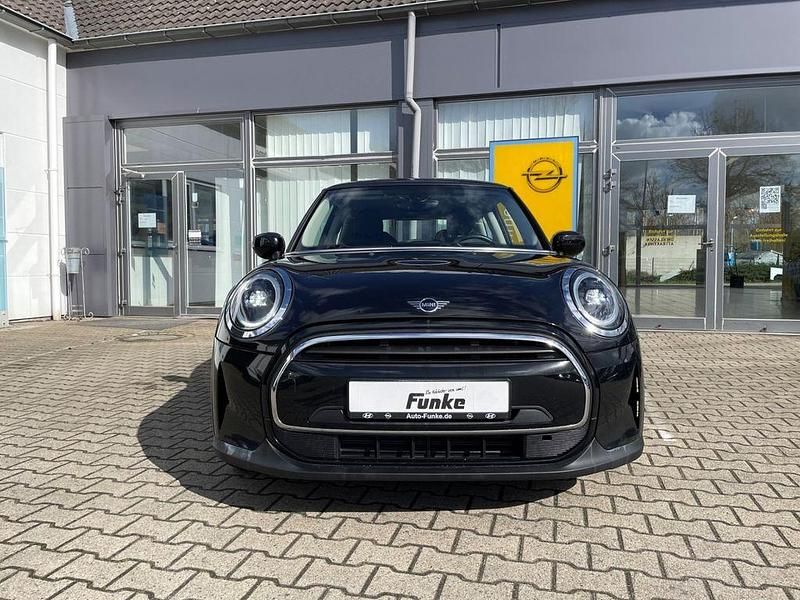 Gebraucht Mini ONE Classic 102 PS (75 kW) 2021 Schwarz Kleinwagen