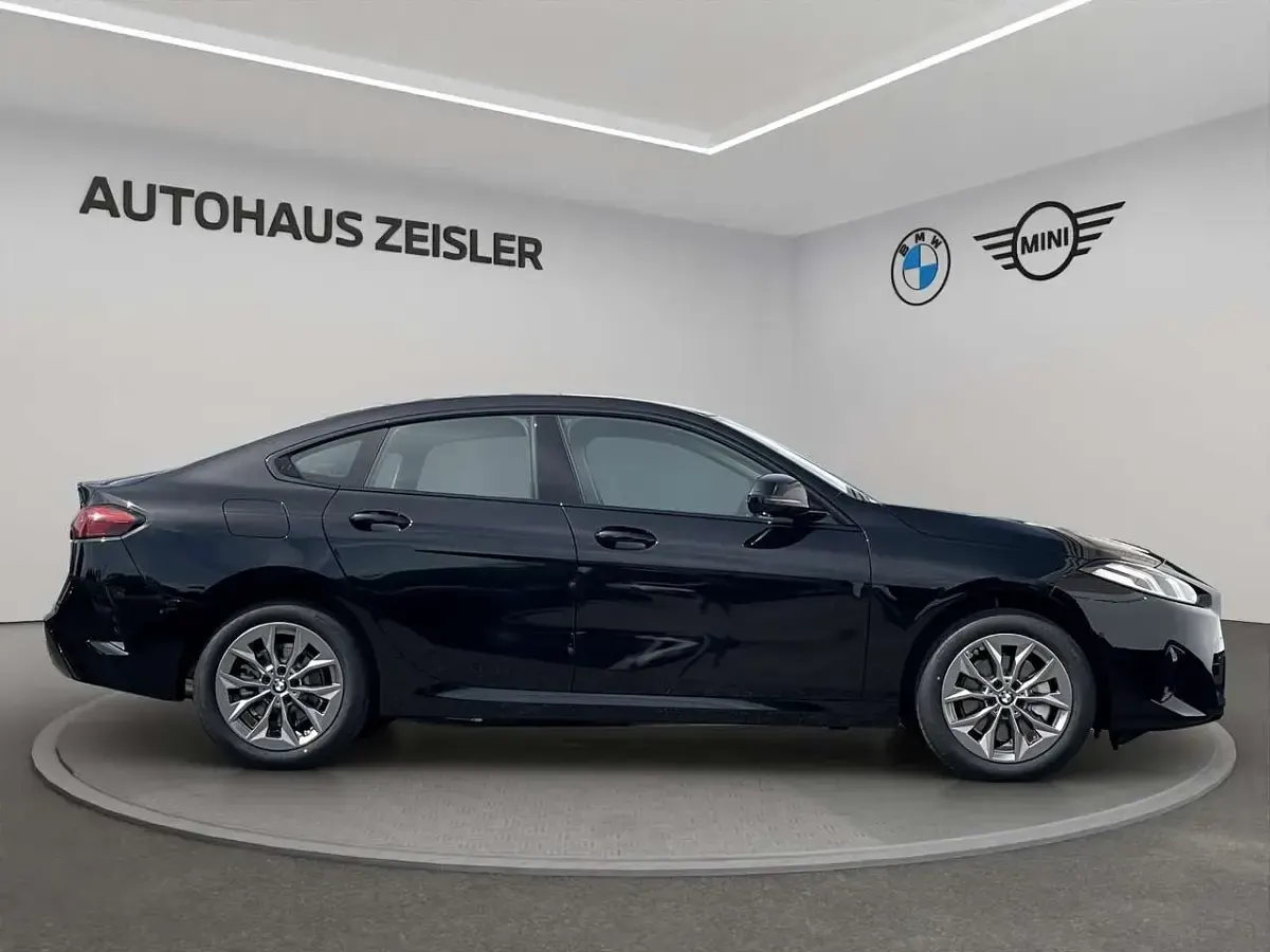 Neu BMW 216 Efficient Dynamics 122 PS (89 kW) 2025 Schwarz Coupé