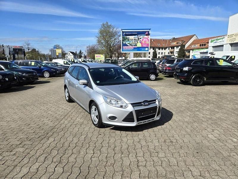 Gebraucht Ford Focus Trend 125 PS (91 kW) 2012 Silber Kombi