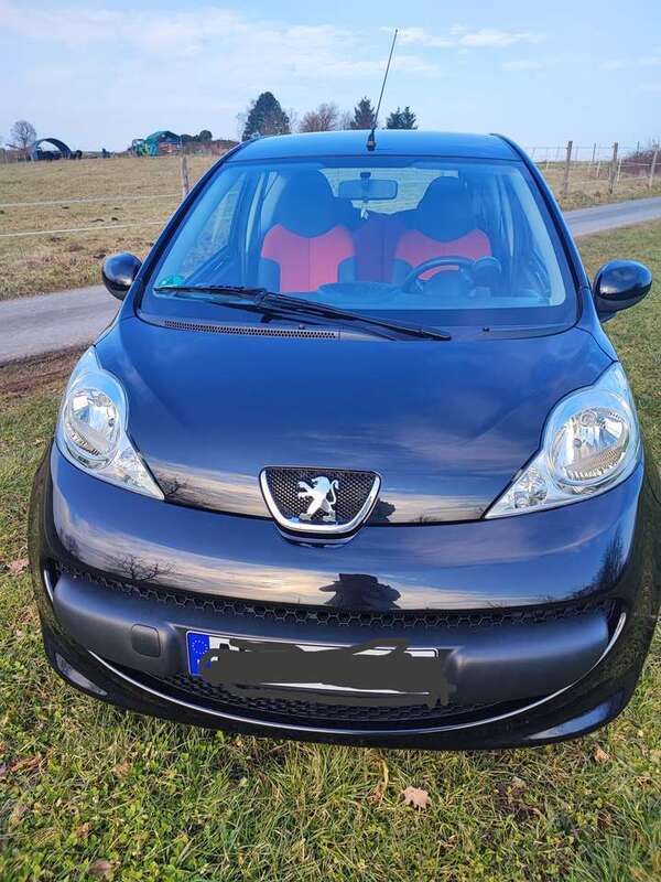 Schwarz Gebraucht 2007 Peugeot 107 Urban Move Kleinwagen | 2.100 € (Etwas zu teuer) - Bild 1/4