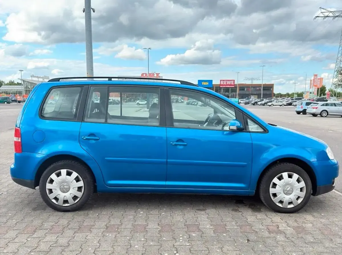 Gebraucht VW Touran 115 PS (84 kW) 2004 Blau Van / Kleinbus