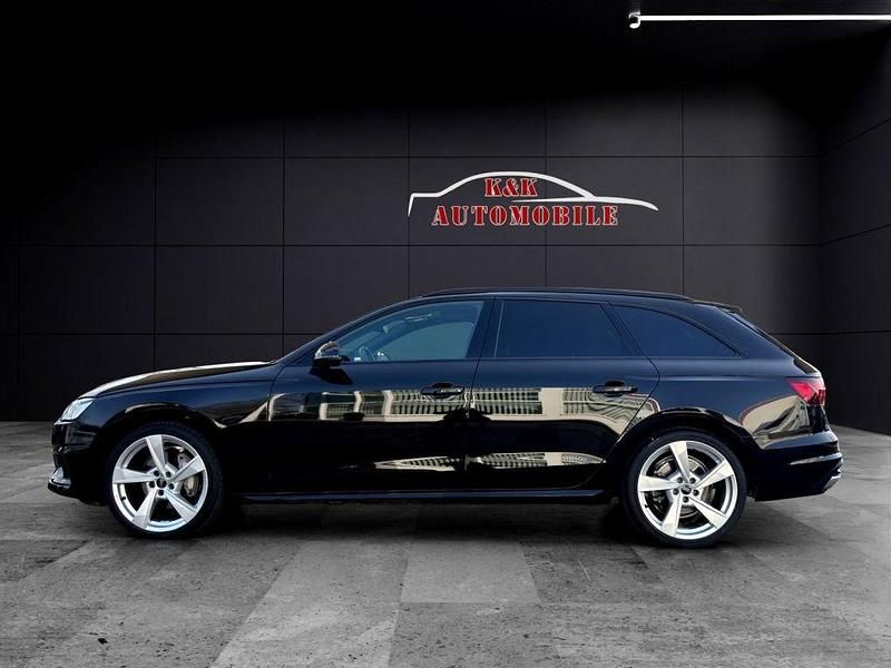 Gebraucht Audi A4 204 PS (150 kW) 2023 Mythosschwarz metall (metallic) Kombi