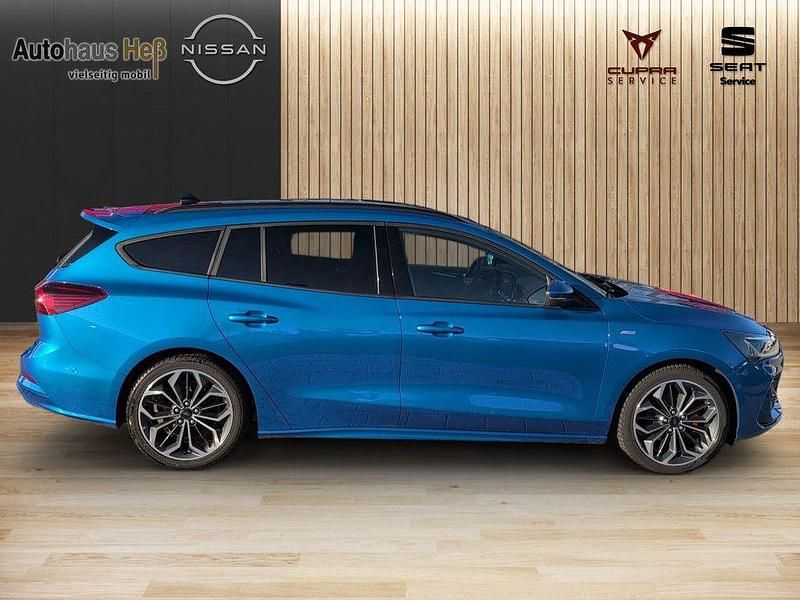 Gebraucht Ford Focus ST-Line X 155 PS (114 kW) 2025 Blau Limousine