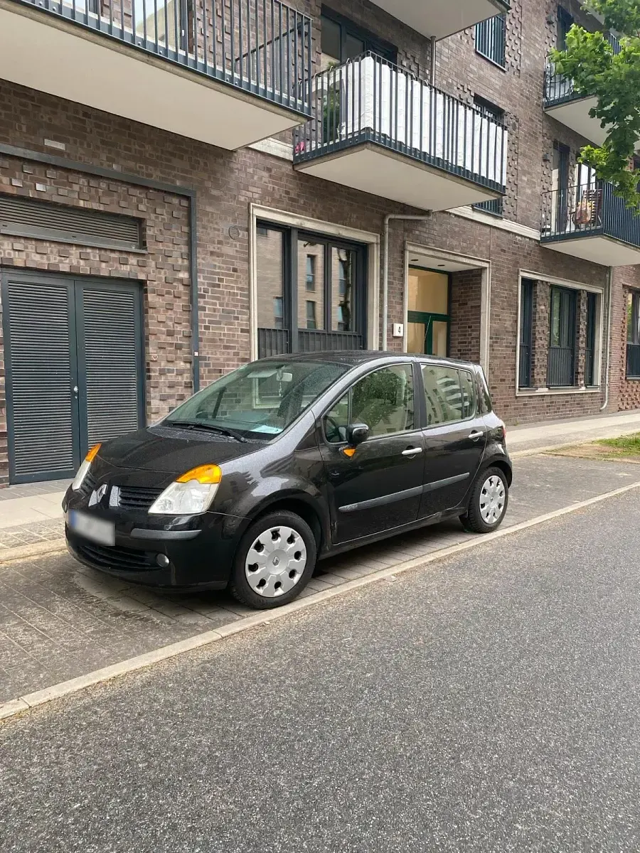Gebraucht Renault Modus 60 PS (44 kW) 2005 Schwarz Van / Kleinbus