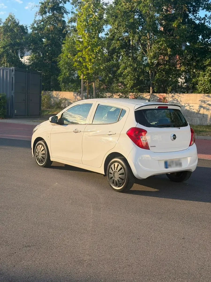 Gebraucht Opel Karl 73 PS (53 kW) 2016 Weiß Kleinwagen