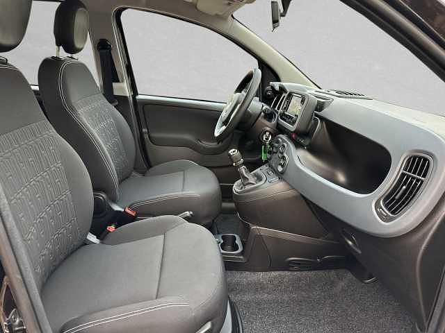 Gebraucht Fiat Panda 69 PS (50 kW) 2024 Schwarz Kleinwagen