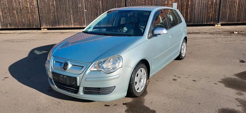Silber Gebraucht 2007 VW Polo Kleinwagen | 2.955 € (Fairer Preis) - Bild 1/4