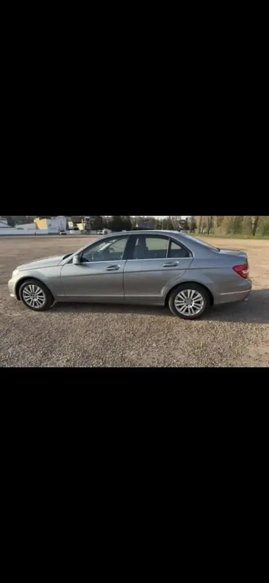 Gebraucht Mercedes C200 184 PS (135 kW) 2012 Silber Limousine