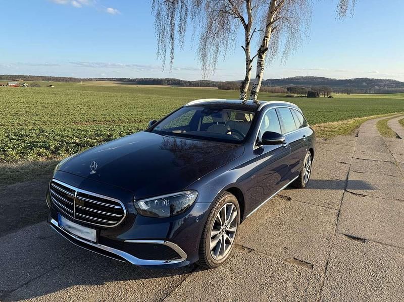 Gebraucht Mercedes E300 Exclusive 306 PS (225 kW) 2020 Blau Kombi