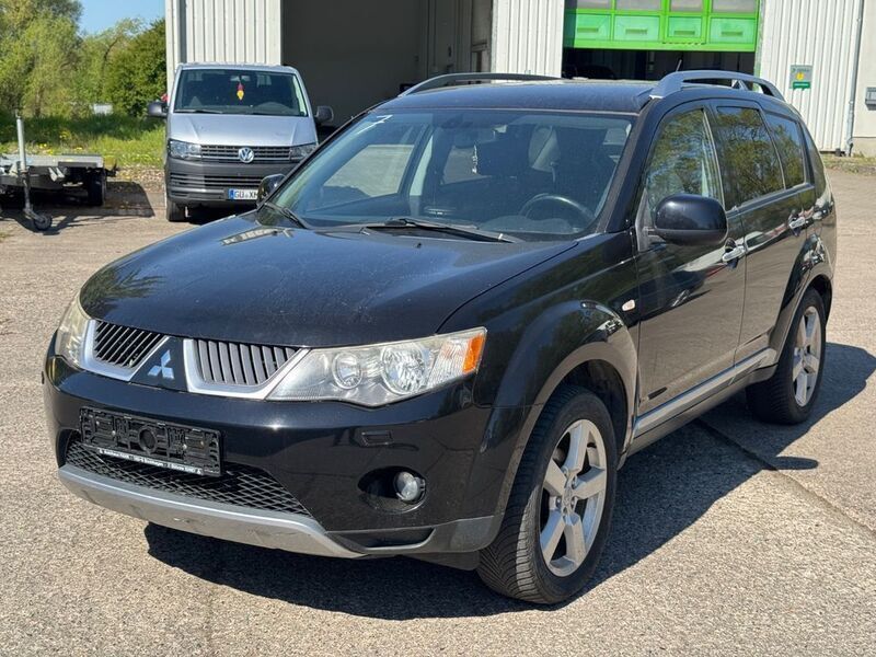 Schwarz Gebraucht 2009 Mitsubishi Outlander Intense SUV | 2.600 € - Bild 1/4