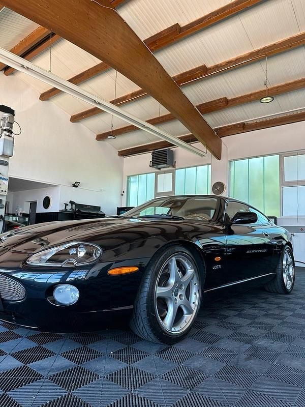 Gebraucht Jaguar XKR 395 PS (290 kW) 2004 Schwarz Coupé