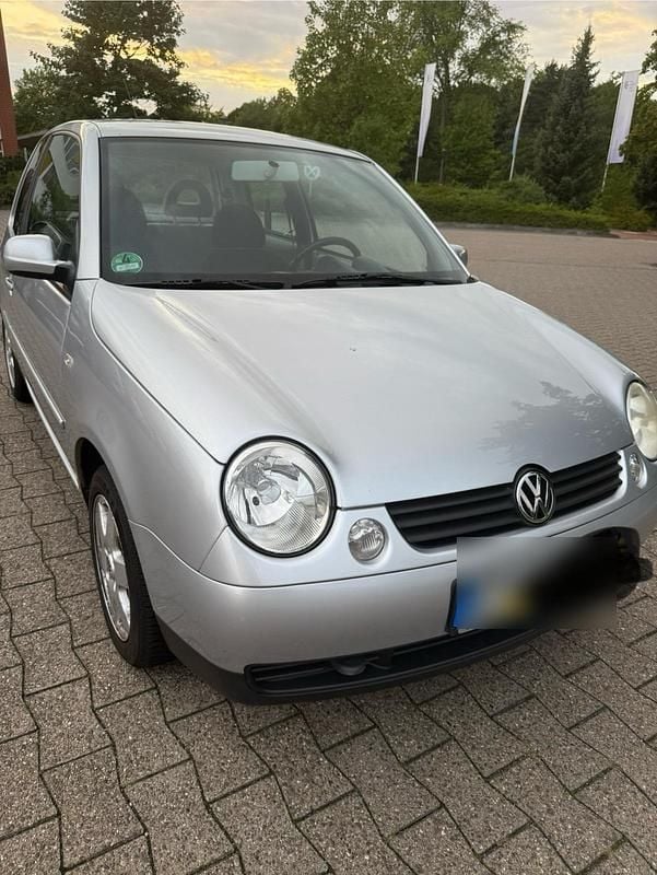 Grau Gebraucht 2003 VW Lupo Kleinwagen | 1.350 € (Etwas zu teuer) - Bild 1/4