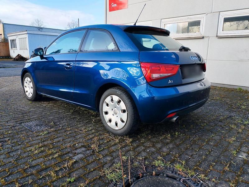 Gebraucht Audi A1 104 PS (76 kW) 2011 Violet Kleinwagen