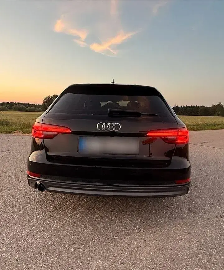 Gebraucht Audi A4 Ambiente 150 PS (110 kW) 2017 Schwarz Kombi