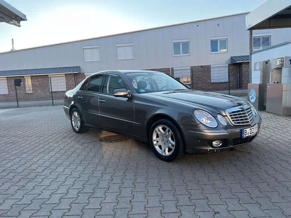 Gebraucht Mercedes 220 170 PS (125 kW) 2007 Beige Limousine