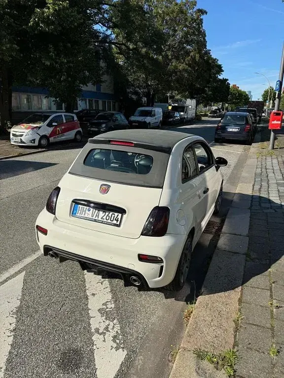 Gebraucht Abarth 500 135 PS (99 kW) 2010 Weiß Kleinwagen