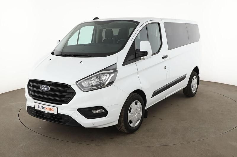 Gebraucht Ford Transit Trend 131 PS (96 kW) 2023 Weiß Van / Kleinbus