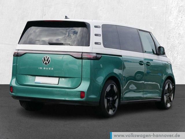 Gebraucht VW ID. Buzz Pro 150 kW (204 PS) 2023 Candyweiß/bay leaf green meta Van / Kleinbus
