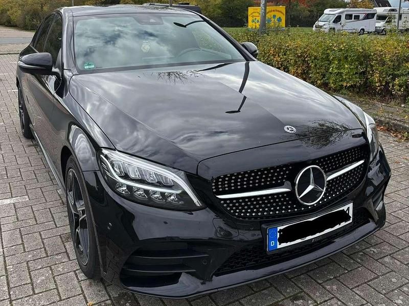Gebraucht 2019 Mercedes C220 AMG line Limousine | 31.500 € (Teuer) - Bild 1/4