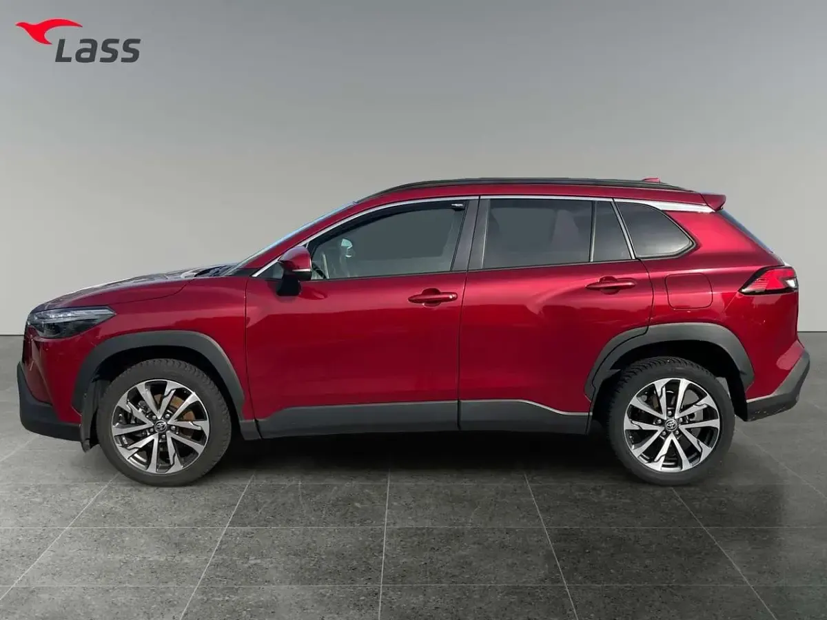 Gebraucht Toyota Corolla Cross Team 140 PS (102 kW) 2024 Rot SUV