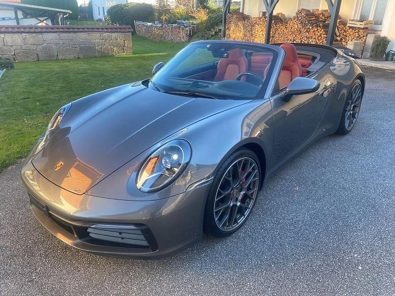 Grau Gebraucht 2019 Porsche 992 Chrono Cabrio | 102.911 € (Guter Preis) - Bild 1/4