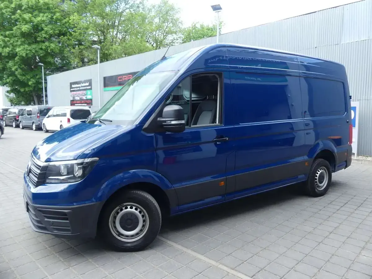 Gebraucht VW Crafter 177 PS (130 kW) 2022 Deep ocean blue Van
