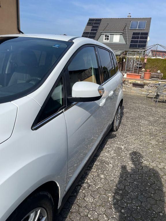 Gebraucht Ford C-MAX Titanium 125 PS (91 kW) 2013 Weiß Van / Kleinbus