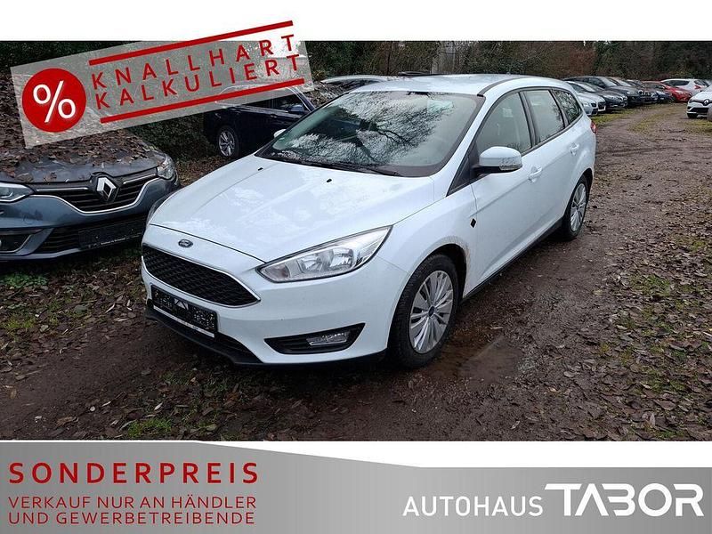 Gebraucht Ford Focus 95 PS (69 kW) 2018 Frozen white Kombi