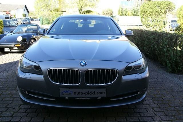 Gebraucht BMW 520 184 PS (135 kW) 2013 Grau metallic Limousine