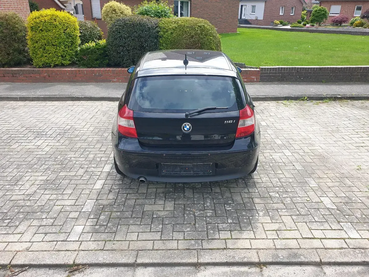 Gebraucht BMW 116 115 PS (84 kW) 2007 Schwarz Kleinwagen