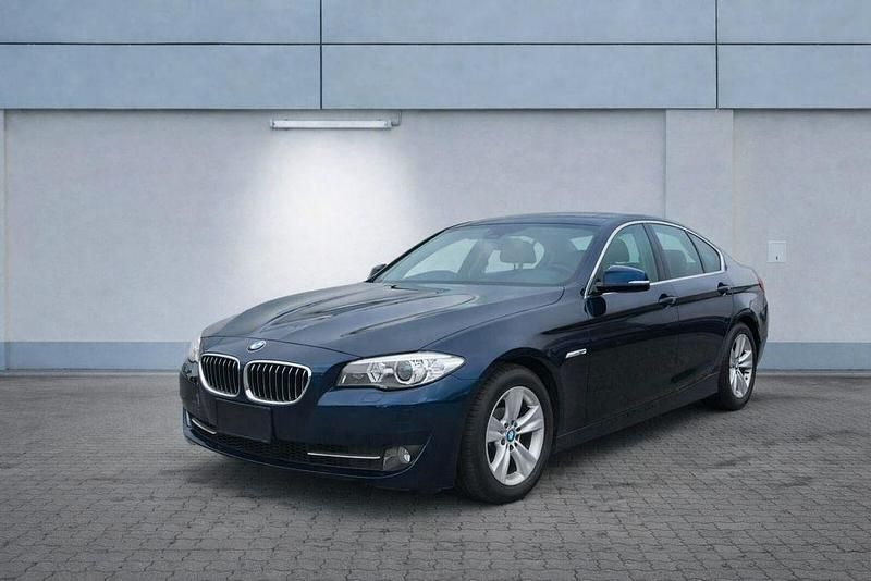 Gebraucht BMW 528 258 PS (189 kW) 2011 Blau Limousine