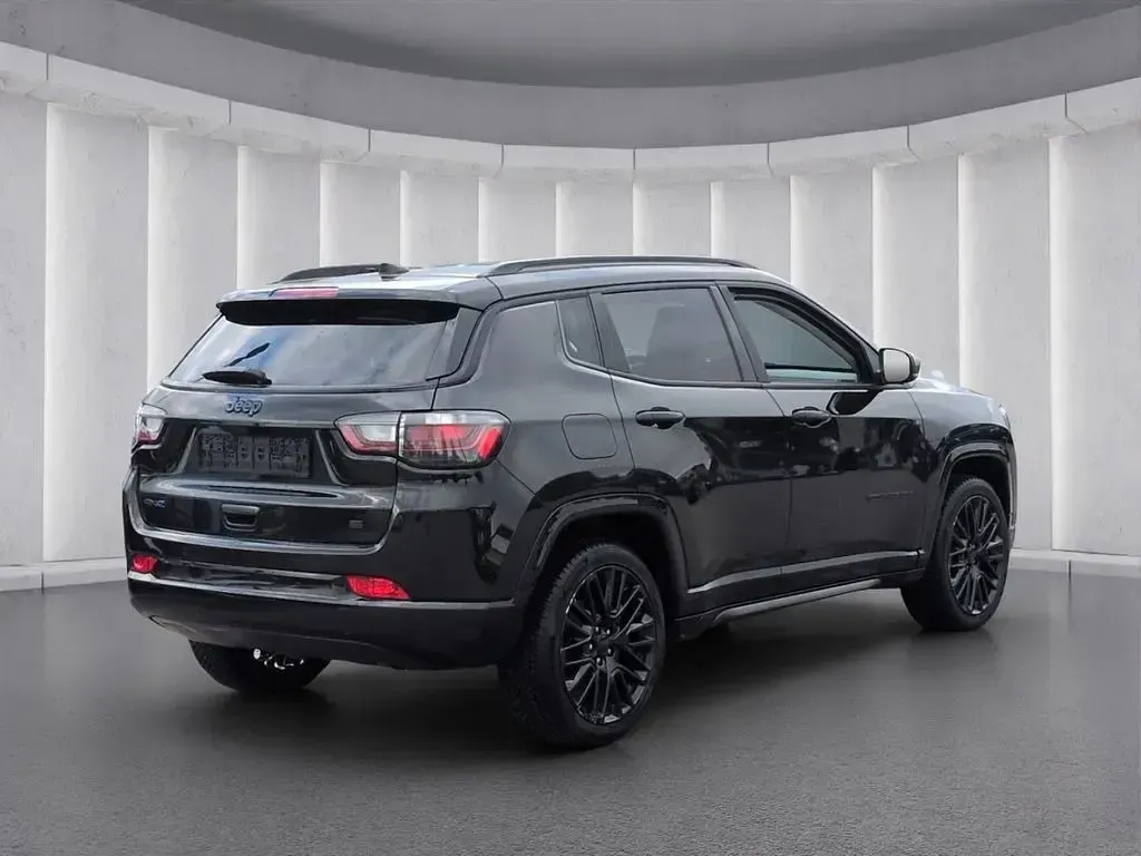 Usado Jeep Compass 241 CV (177 kW) 2022 Negro SUV