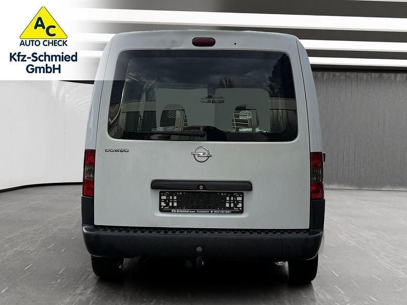 Gebraucht Opel Combo 90 PS (66 kW) 2008 Weiß Van / Kleinbus