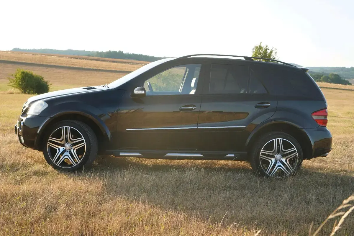 Gebraucht Mercedes ML420 309 PS (227 kW) 2007 Schwarz SUV