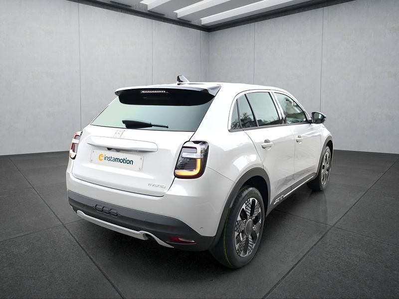 Neu Fiat 600 La Prima 110 PS (80 kW) 2026 Beige SUV