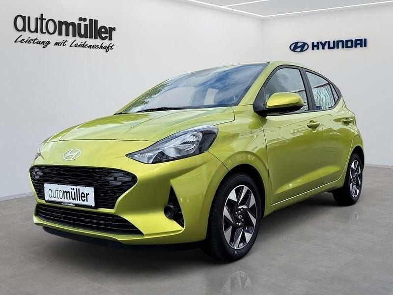 Gelb Neu 2025 Hyundai i10 Trend Kleinwagen | 19.288 € (Fairer Preis) - Bild 1/2